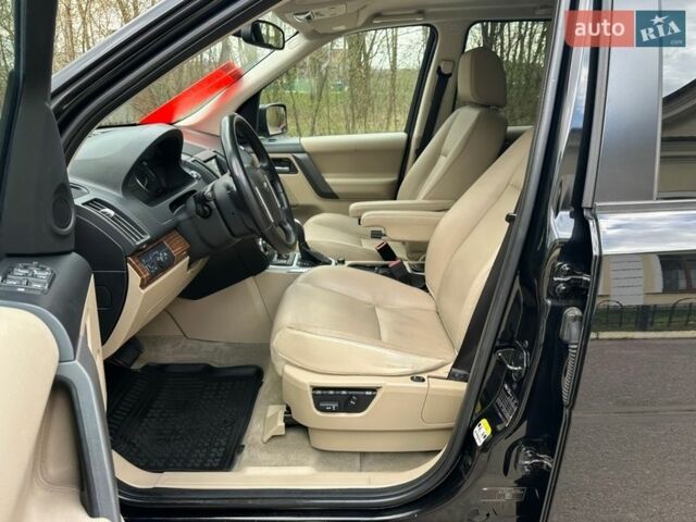 Черный Ленд Ровер Фрилендер, объемом двигателя 2.2 л и пробегом 230 тыс. км за 11300 $, фото 21 на Automoto.ua