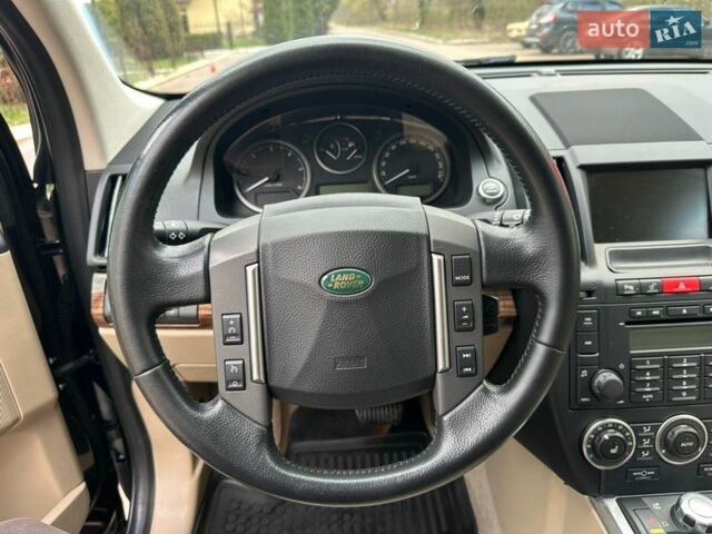 Черный Ленд Ровер Фрилендер, объемом двигателя 2.2 л и пробегом 230 тыс. км за 11300 $, фото 31 на Automoto.ua