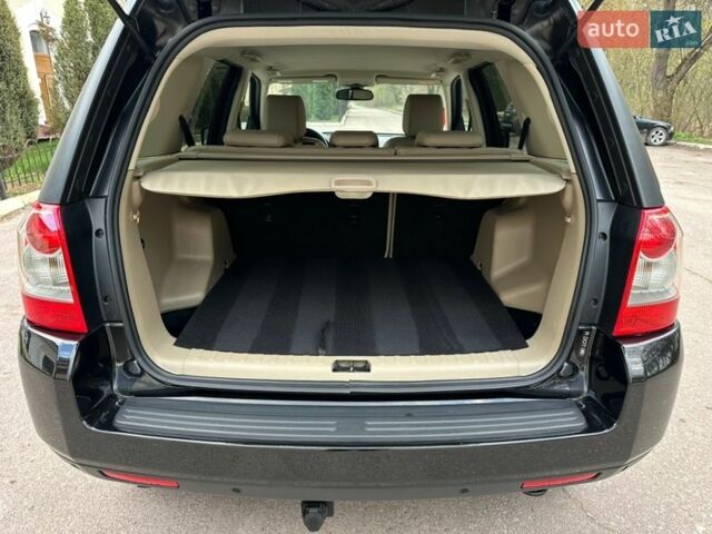 Черный Ленд Ровер Фрилендер, объемом двигателя 2.2 л и пробегом 230 тыс. км за 11300 $, фото 26 на Automoto.ua