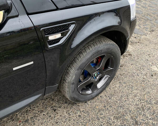 Черный Ленд Ровер Фрилендер, объемом двигателя 2.18 л и пробегом 293 тыс. км за 8987 $, фото 7 на Automoto.ua