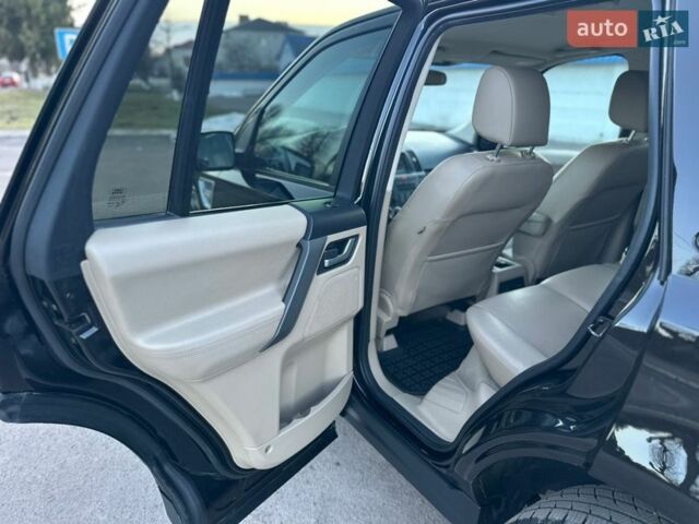 Черный Ленд Ровер Фрилендер, объемом двигателя 2.2 л и пробегом 230 тыс. км за 11500 $, фото 22 на Automoto.ua