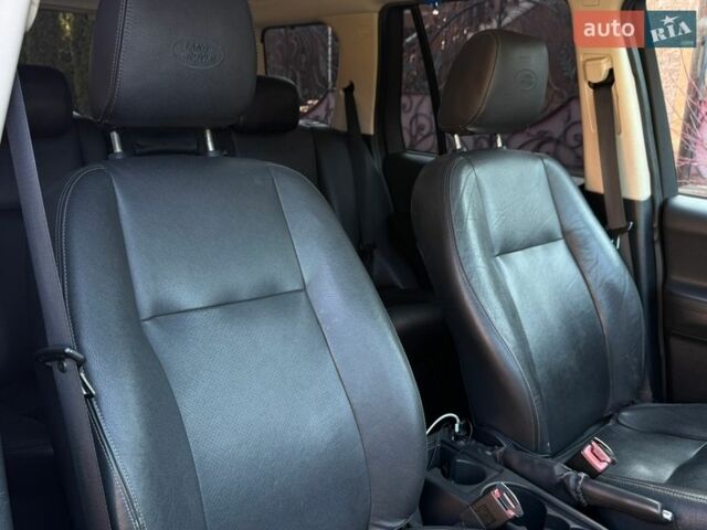Черный Ленд Ровер Фрилендер, объемом двигателя 2.18 л и пробегом 228 тыс. км за 11750 $, фото 51 на Automoto.ua
