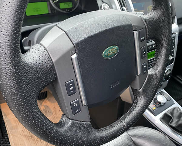 Черный Ленд Ровер Фрилендер, объемом двигателя 2.18 л и пробегом 293 тыс. км за 8987 $, фото 27 на Automoto.ua