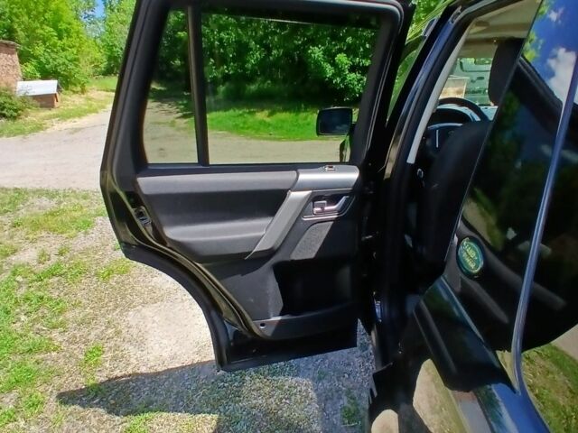 Чорний Ленд Ровер Freelander, об'ємом двигуна 2.2 л та пробігом 299 тис. км за 10250 $, фото 20 на Automoto.ua