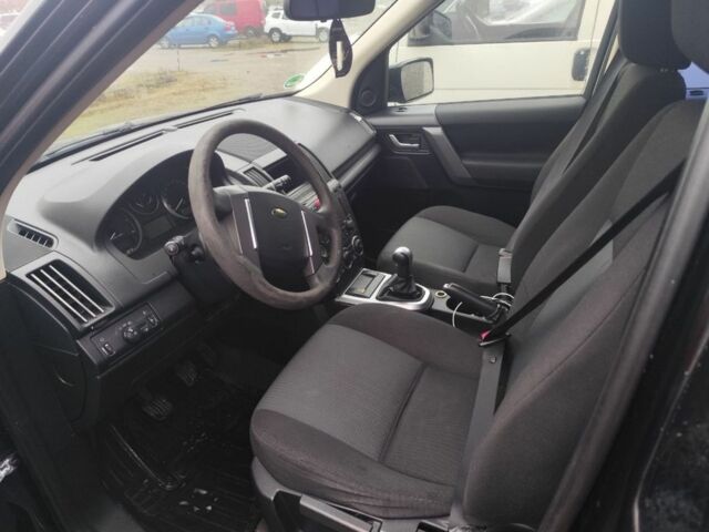 Черный Ленд Ровер Фрилендер, объемом двигателя 2.2 л и пробегом 290 тыс. км за 5500 $, фото 4 на Automoto.ua