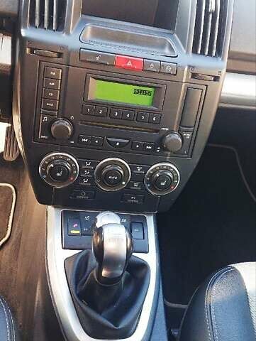 Чорний Ленд Ровер Freelander, об'ємом двигуна 2.18 л та пробігом 340 тис. км за 9300 $, фото 19 на Automoto.ua