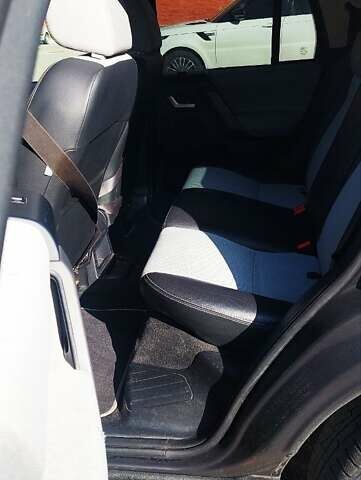 Чорний Ленд Ровер Freelander, об'ємом двигуна 2.18 л та пробігом 340 тис. км за 9300 $, фото 17 на Automoto.ua