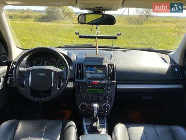 Черный Ленд Ровер Фрилендер, объемом двигателя 2.18 л и пробегом 276 тыс. км за 13333 $, фото 15 на Automoto.ua