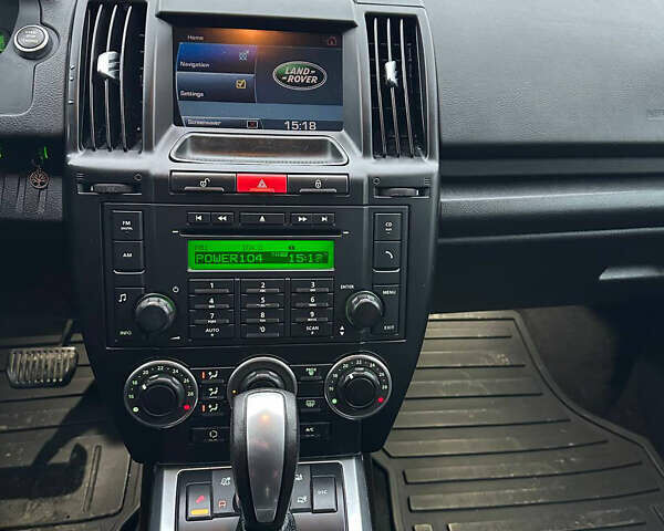 Черный Ленд Ровер Фрилендер, объемом двигателя 2.2 л и пробегом 252 тыс. км за 12000 $, фото 10 на Automoto.ua