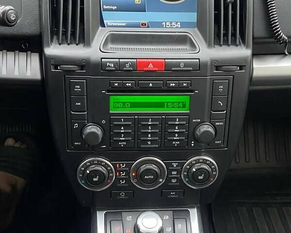 Черный Ленд Ровер Фрилендер, объемом двигателя 2.18 л и пробегом 276 тыс. км за 13333 $, фото 12 на Automoto.ua