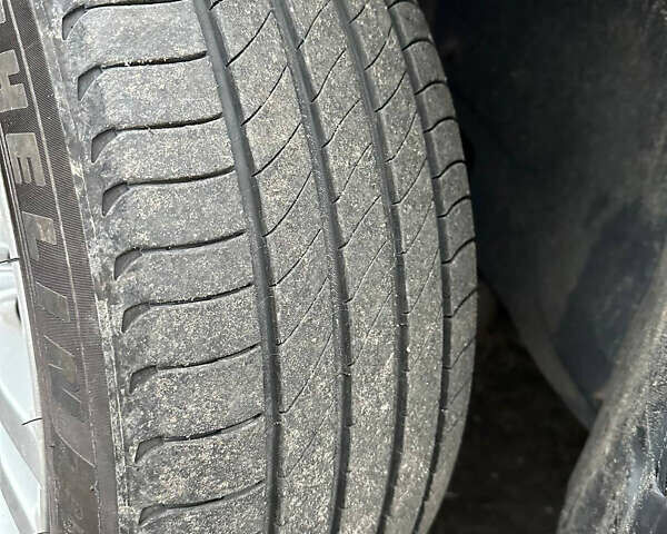 Черный Ленд Ровер Фрилендер, объемом двигателя 2.2 л и пробегом 252 тыс. км за 12000 $, фото 11 на Automoto.ua