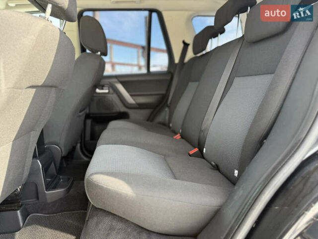 Чорний Ленд Ровер Freelander, об'ємом двигуна 2.2 л та пробігом 243 тис. км за 11350 $, фото 11 на Automoto.ua