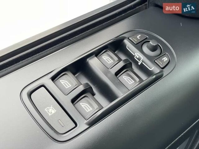 Чорний Ленд Ровер Freelander, об'ємом двигуна 2.2 л та пробігом 247 тис. км за 12999 $, фото 41 на Automoto.ua