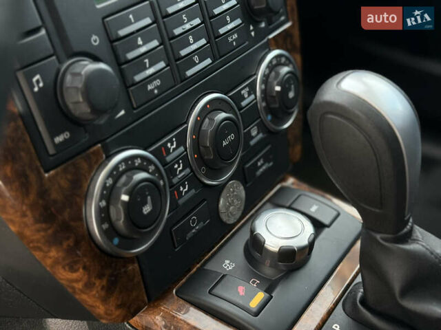 Чорний Ленд Ровер Freelander, об'ємом двигуна 2.2 л та пробігом 243 тис. км за 11350 $, фото 7 на Automoto.ua