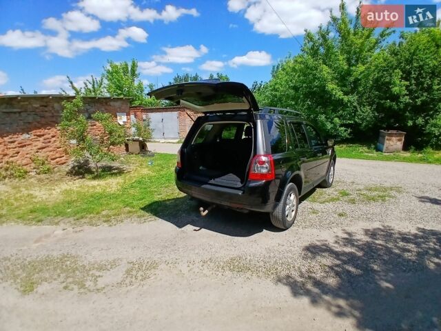 Чорний Ленд Ровер Freelander, об'ємом двигуна 2.2 л та пробігом 299 тис. км за 9500 $, фото 3 на Automoto.ua