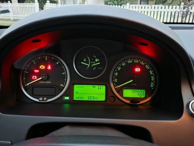 Чорний Ленд Ровер Freelander, об'ємом двигуна 2.18 л та пробігом 225 тис. км за 11200 $, фото 21 на Automoto.ua