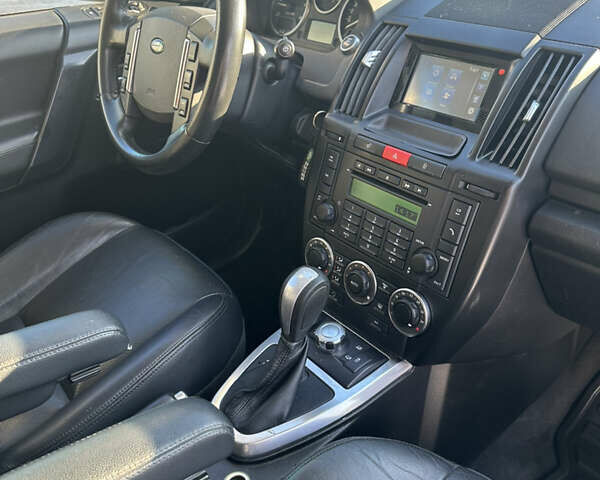 Чорний Ленд Ровер Freelander, об'ємом двигуна 2.18 л та пробігом 282 тис. км за 12900 $, фото 24 на Automoto.ua