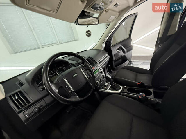 Чорний Ленд Ровер Freelander, об'ємом двигуна 2.18 л та пробігом 253 тис. км за 12999 $, фото 22 на Automoto.ua