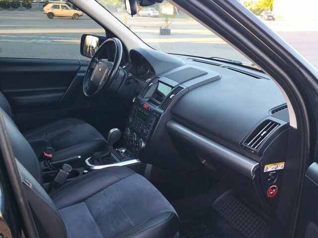 Чорний Ленд Ровер Freelander, об'ємом двигуна 2.2 л та пробігом 239 тис. км за 12650 $, фото 66 на Automoto.ua