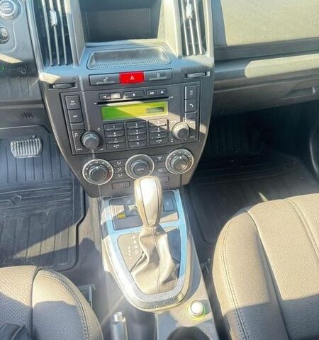 Черный Ленд Ровер Фрилендер, объемом двигателя 2.18 л и пробегом 233 тыс. км за 13500 $, фото 16 на Automoto.ua