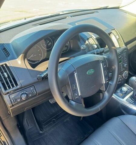 Черный Ленд Ровер Фрилендер, объемом двигателя 2.18 л и пробегом 233 тыс. км за 13500 $, фото 18 на Automoto.ua