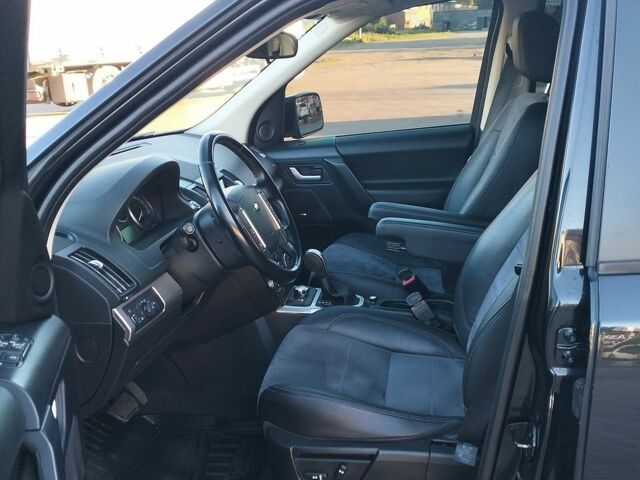 Чорний Ленд Ровер Freelander, об'ємом двигуна 2.2 л та пробігом 239 тис. км за 12650 $, фото 77 на Automoto.ua
