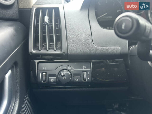 Чорний Ленд Ровер Freelander, об'ємом двигуна 2.18 л та пробігом 300 тис. км за 10950 $, фото 15 на Automoto.ua