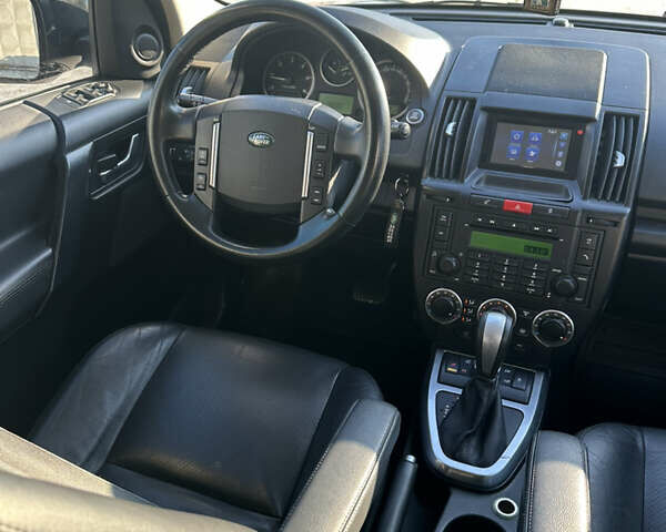 Чорний Ленд Ровер Freelander, об'ємом двигуна 2.18 л та пробігом 282 тис. км за 12900 $, фото 25 на Automoto.ua