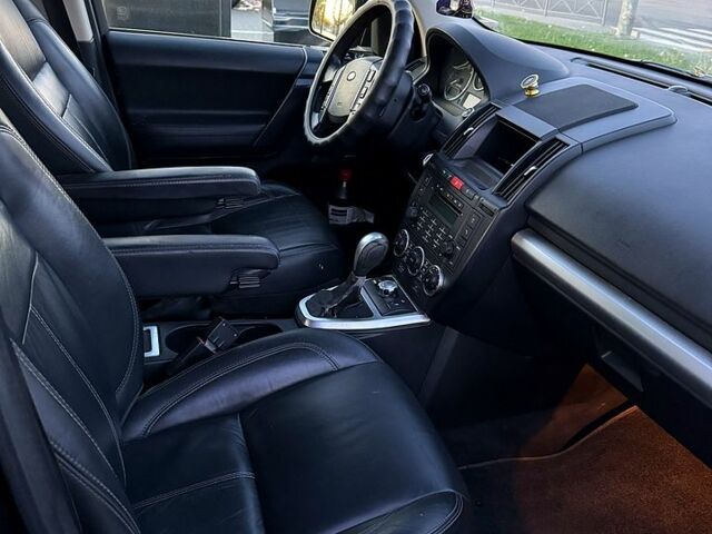 Черный Ленд Ровер Фрилендер, объемом двигателя 22 л и пробегом 0 тыс. км за 12000 $, фото 6 на Automoto.ua