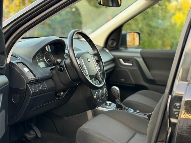 Чорний Ленд Ровер Freelander, об'ємом двигуна 2.2 л та пробігом 300 тис. км за 12477 $, фото 11 на Automoto.ua