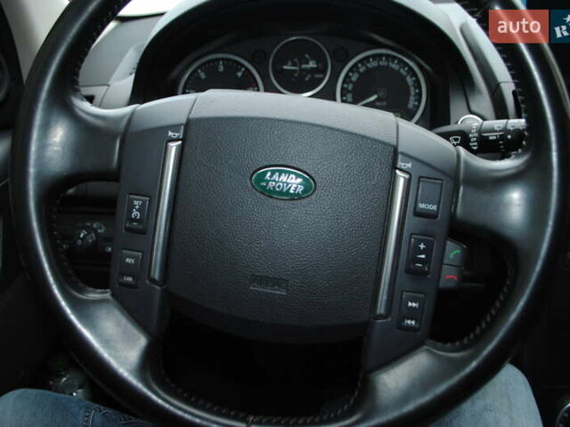 Чорний Ленд Ровер Freelander, об'ємом двигуна 2.18 л та пробігом 197 тис. км за 11450 $, фото 15 на Automoto.ua
