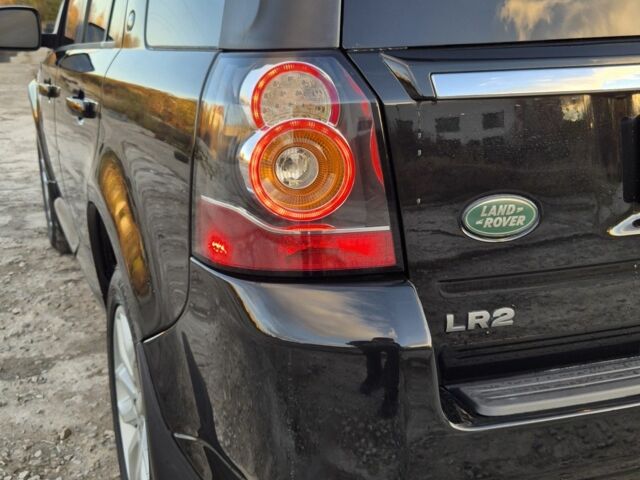 Черный Ленд Ровер Фрилендер, объемом двигателя 2 л и пробегом 200 тыс. км за 14278 $, фото 3 на Automoto.ua