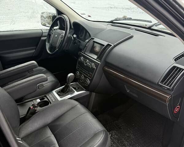 Черный Ленд Ровер Фрилендер, объемом двигателя 2 л и пробегом 149 тыс. км за 13999 $, фото 23 на Automoto.ua