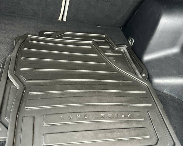 Чорний Ленд Ровер Freelander, об'ємом двигуна 2.18 л та пробігом 282 тис. км за 13200 $, фото 34 на Automoto.ua