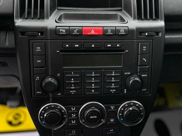 Черный Ленд Ровер Фрилендер, объемом двигателя 2.2 л и пробегом 228 тыс. км за 13200 $, фото 14 на Automoto.ua