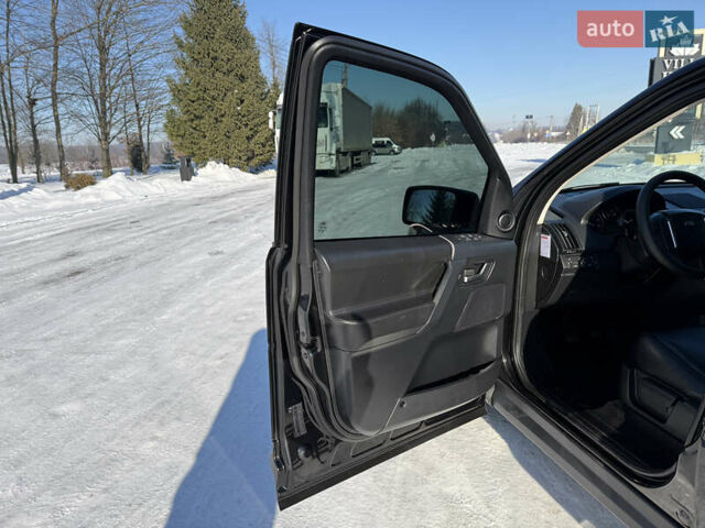 Чорний Ленд Ровер Freelander, об'ємом двигуна 2.2 л та пробігом 152 тис. км за 11950 $, фото 11 на Automoto.ua