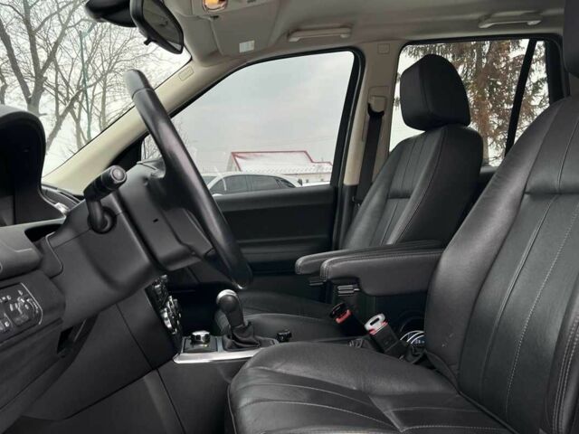 Черный Ленд Ровер Фрилендер, объемом двигателя 2.2 л и пробегом 228 тыс. км за 13200 $, фото 8 на Automoto.ua