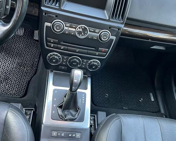 Чорний Ленд Ровер Freelander, об'ємом двигуна 2 л та пробігом 152 тис. км за 11999 $, фото 45 на Automoto.ua