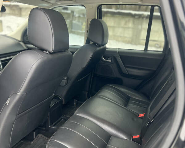 Чорний Ленд Ровер Freelander, об'ємом двигуна 2 л та пробігом 220 тис. км за 9950 $, фото 5 на Automoto.ua