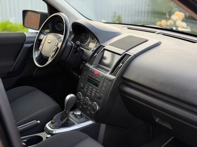 Чорний Ленд Ровер Freelander, об'ємом двигуна 2.2 л та пробігом 300 тис. км за 12477 $, фото 20 на Automoto.ua