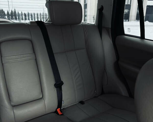 Чорний Ленд Ровер Freelander, об'ємом двигуна 2.18 л та пробігом 233 тис. км за 13500 $, фото 18 на Automoto.ua