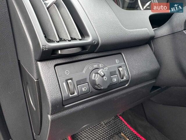 Чорний Ленд Ровер Freelander, об'ємом двигуна 2.2 л та пробігом 260 тис. км за 15490 $, фото 17 на Automoto.ua