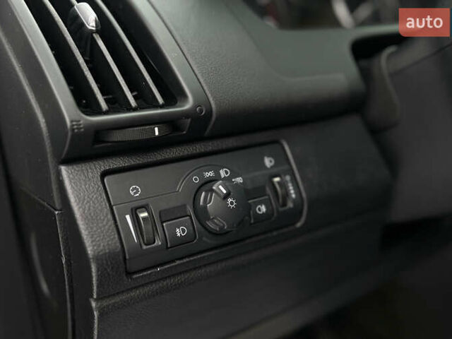 Черный Ленд Ровер Фрилендер, объемом двигателя 2.18 л и пробегом 228 тыс. км за 13200 $, фото 13 на Automoto.ua