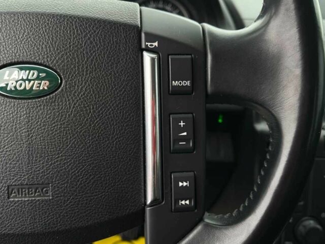 Черный Ленд Ровер Фрилендер, объемом двигателя 2.2 л и пробегом 228 тыс. км за 13200 $, фото 12 на Automoto.ua