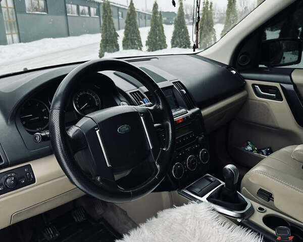 Чорний Ленд Ровер Freelander, об'ємом двигуна 2.18 л та пробігом 233 тис. км за 13500 $, фото 12 на Automoto.ua