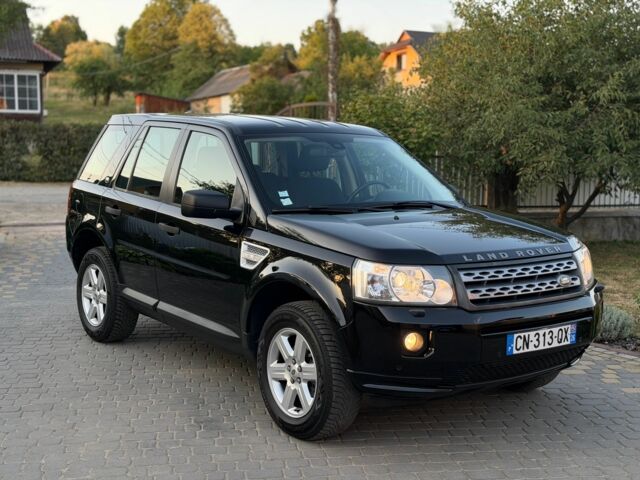 Чорний Ленд Ровер Freelander, об'ємом двигуна 2.2 л та пробігом 300 тис. км за 12477 $, фото 3 на Automoto.ua