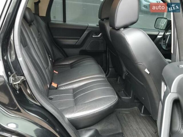 Черный Ленд Ровер Фрилендер, объемом двигателя 2 л и пробегом 218 тыс. км за 10700 $, фото 12 на Automoto.ua