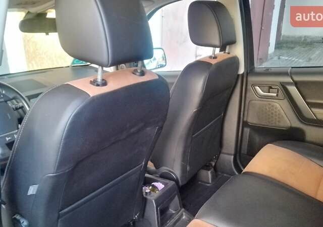 Чорний Ленд Ровер Freelander, об'ємом двигуна 2.18 л та пробігом 112 тис. км за 14100 $, фото 16 на Automoto.ua