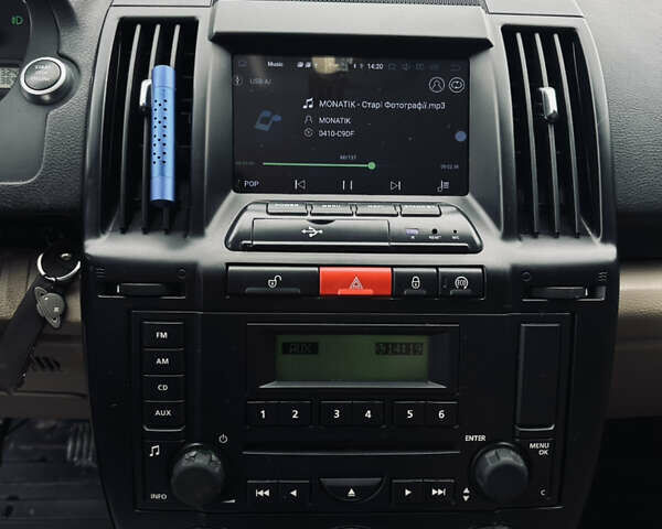 Чорний Ленд Ровер Freelander, об'ємом двигуна 2.18 л та пробігом 233 тис. км за 13500 $, фото 17 на Automoto.ua