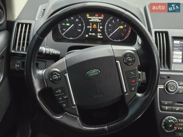 Черный Ленд Ровер Фрилендер, объемом двигателя 2 л и пробегом 218 тыс. км за 10700 $, фото 20 на Automoto.ua